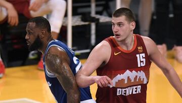 LeBron crecido, Jokic cohibido