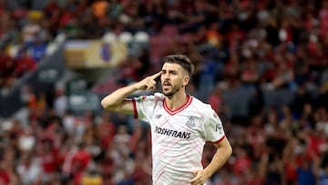 Toluca's Portuguese forward #26 Paulinho celebrates scoring his team's first goal during the Liga MX Clausura football match between Atlas and Toluca at the Jalisco Stadium in Guadalajara, Jalisco state, Mexico on April 12, 2025. (Photo by Ulises Ruiz / AFP)