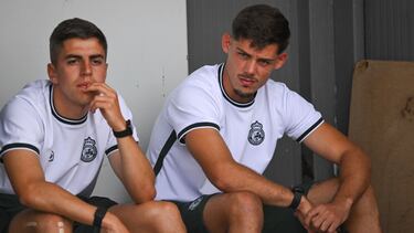 El Málaga se examina en Oxford mientras espera a Montero