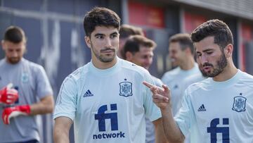 Carlos Soler y Jos&eacute; Luis Gay&agrave;, en una imagen de archivo con la Selecci&oacute;n.