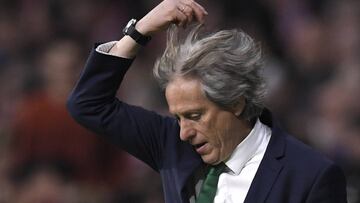 Jorge Jesús lo niega todo: la suspensión de los jugadores y el regreso a Madrid de Coentrao