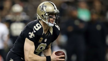 Los New Orleans Saints no podían dejar ir a su mejor jugador y extendieron su contrato al término de la campaña 2017 para tenerlo dos años más en el equipo. Brees firmó por $50 millones de dólares y $13 millones y medio asegurados por año. Confían en que les otorgue otro Super Bowl. 