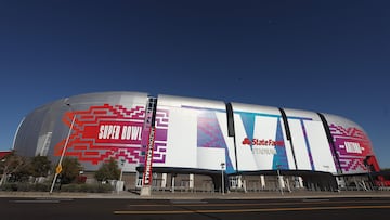 GLENDALE, ARIZONA - JANUARY 28: General view of State Farm Stadium on January 28, 2023 in Glendale, Arizona. State Farm Stadium will host the NFL Super Bowl LVII on February 12.   Christian Petersen/Getty Images/AFP (Photo by Christian Petersen / GETTY IMAGES NORTH AMERICA / Getty Images via AFP)