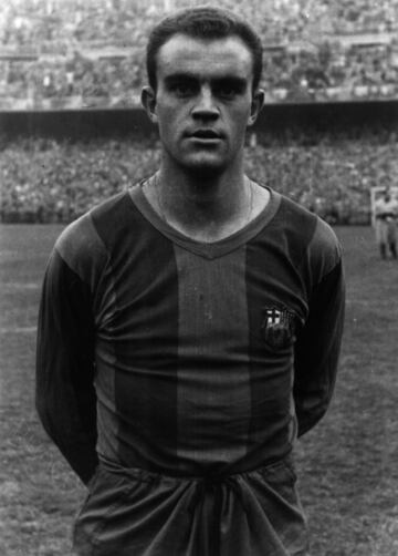 Jugó en el Barcelona de 1951 hasta 1959 cuando se retiró por una grave lesión. Con el FC Barcelona jugó 140 partidos (84 de Liga) marcando 7 goles (1 en Liga). Fue uno de los jugadores más laureados con títulos gracias a su participación en el Barça de las cinco copas.