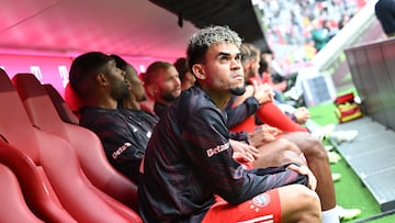 Soccer Football - Pre-Season Friendly - Bayern Munich v Olympique Lyonnais - Allianz Arena, Munich, Germany - August 2, 2025 Bayern Munich's Luis Diaz before the match REUTERS/Angelika Warmuth