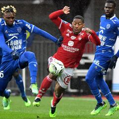 El Espanyol ata un lateral diestro: Pierre-Gabriel