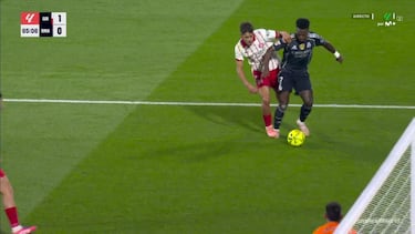 Las polémicas de la jornada 14 en LaLiga EA Sports: todos los penaltis, expulsiones y jugadas controvertidas