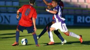 Instante del partido entre Osasuna y Valladolid.