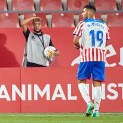 Stuani deja con vida a Las Palmas