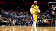 Victoria ante los Magic de unos Lakers que, en una gran segunda parte, aparcan rumores de forma temporal. LeBron destaca y Westbrook mejora. Carmelo, la clave.