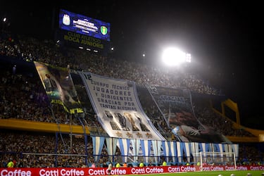 Vista general de los hinchas argentinos dentro del estadio antes del partido.