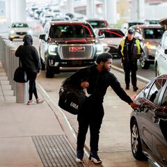 Traveling on the road for Thanksgiving? Here are the warnings you should know before you get in the car