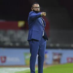 Antonio Mohamed se aleja de la Liga MX, dirigiría a Racing