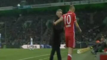 Lío en el Bayern por el feo gesto de Robben a Carlo Ancelotti