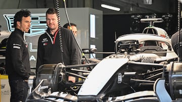 El auto de 'Checo' en el garage de Cadillac en China.