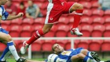 <B>NO TUVO SU DÍA.</B> Iván de la Peña no entró con asiduidad en la dinámica de juego del equipo y acabó siendo sustituido por Lotina.