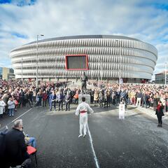 San Mamés, fuera del homenaje a la Policía Nacional