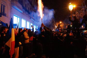 La capital belga y el país vecino han vuelto a ser el epicentro de algunos disturbios provocados por los aficionados de la selección marroquí tras su eliminación del Mundial. Se lanzaron petardos y bombas de humo hacia la policía.