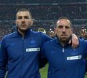 Benzema y Ribery no cantaron la Marsellesa antes del partido