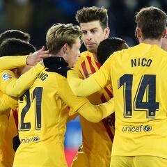 El Barça evita el desastre