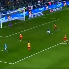 El golazo de Jean Meneses que amargó a Guede en México