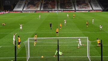 La Premier sigue sin público.