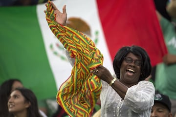 La belleza, pasión y color de la victoria de México frente a Ghana