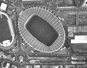 Estadio de fútbol y rugby situado en París, Francia. Su apertura data de julio de 1897, aunque ha sufrido ampliaciones en los años 30 y 70 y remodelaciones en 1998 y 2016. Es el campo del Paris Saint-Germain.