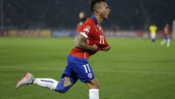 Eduardo Vargas, tras anotar ante Ecuador. 