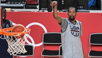 USA's Olympic basketball team player Kevin Durant attends a training session at the Saitama Super Arena in Saitama on July 22, 2021, ahead of the Tokyo 2020 Olympic Games. (Photo by ARIS MESSINIS / AFP)