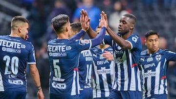 Jugadores de Monterrey festejan el triunfo sobre Mazatlán