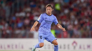 ALMERIA, SPAIN - AUGUST 14: Luka Modric of Real Madrid in action during the LaLiga Santander match between UD Almeria and Real Madrid CF at Juegos Mediterraneos on August 14, 2022 in Almeria, Spain. (Photo by Fran Santiago/Getty Images)