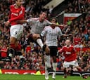 Un hat-trick de Berbatov acaba con el Liverpool