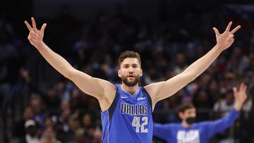 DALLAS, TX - FEBRUARY 8: Maxi Kleber #42 of the Dallas Mavericks reacts after a teammate scores a three point shot against the Detroit Pistons in the second half at American Airlines Center on February 8, 2022 in Dallas, Texas. The Mavericks won 116-86. NOTE TO USER: User expressly acknowledges and agrees that, by downloading and or using this photograph, User is consenting to the terms and conditions of the Getty Images License Agreement.   Ron Jenkins/Getty Images/AFP
== FOR NEWSPAPERS, INTERNET, TELCOS & TELEVISION USE ONLY ==