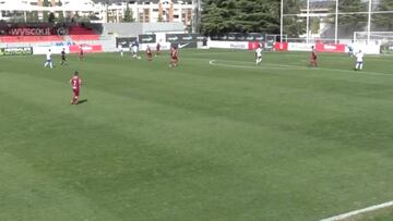 Un ex culé y del Oporto mete el gol del año en Segunda B