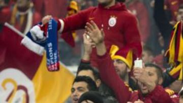 Los fans del Galatasaray forman una de las hinchadas m&aacute;s fieles y viajeras de Turqu&iacute;a.