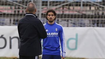 Javi Ros, en una conversión con Víctor Fernández.