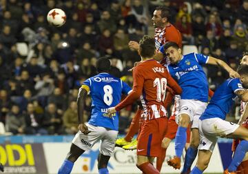 Godín marca el 0-1.