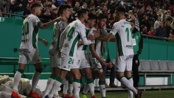 Jugadores del Córdoba celebrando un gol.