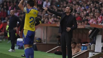 02.11.2024 CPARTIDO 2ª DIVISION
ESTADIO EL MOLINON SPORTING-CADIZ ALBES EN BANDA