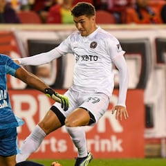 "Robbie Robinson no está preparado para jugar en la cima por sus limitaciones técnicas"