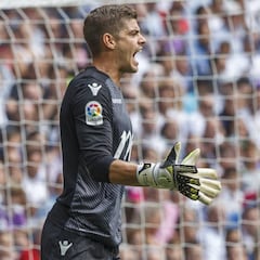 Raúl Fernández y Rafa Mir, los próximos en llegar