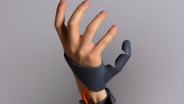 ¿Qué pasaría si tuviésemos un sexto dedo robótico? Aumentos a lo Cyberpunk