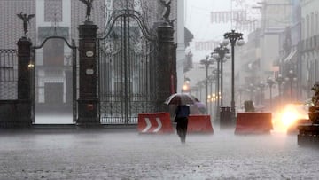 ?Por qu¨¦ los rayos zigzaguean? La ciencia resuelve el misterio de la ¡°zona oscura¡±