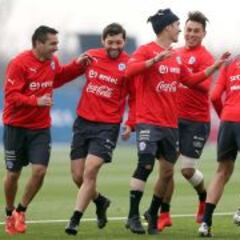 La Roja baja la presión
con asado de camaradería