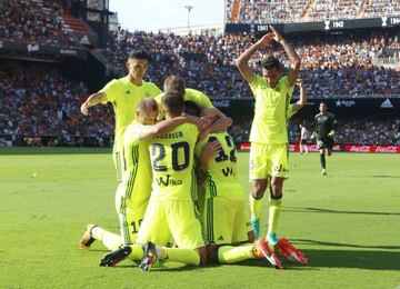 Betis' stoppage time winner condemned Valencia to a third straight league defeat