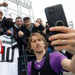 Todos pendientes de Modric