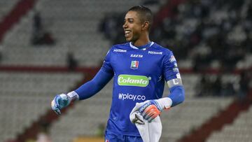 El portero Jos&eacute; Fernando Cuadrado durante un partido con Once Caldas en Liga &Aacute;guila