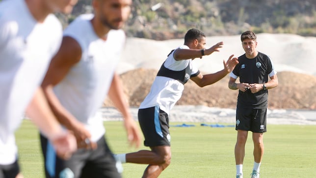 Pablo Hernández se estrena ante una Cultural al alza