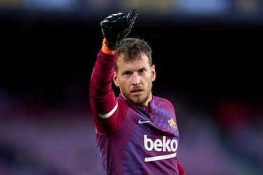 Suplente habitual en la portería, solo jugó 4 partidos en la 21-22. En la actualidad forma parte de la plantilla del Bournemouth en la Premier League, aunque a sus 36 años su futuro es incierto, tras haber pasado una temporada cedido en el Arsenal en la que solo disputó un encuentro: ante el Girona por la Champions League. 
